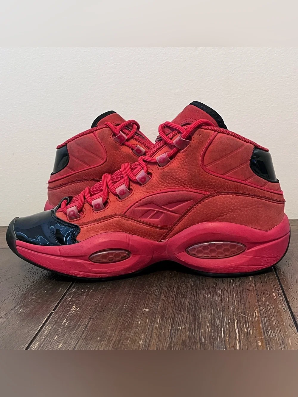Vintage Reebok The Question Mid Heart Over Hype Sneakers Mens 8.5